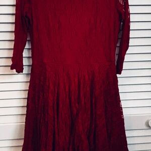 Elegant Red Lace Midi Dress
